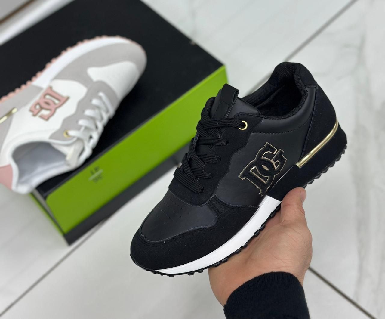 фото весенние женские кроссовки оптом