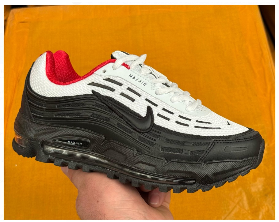 фото весенние женские кроссовки оптом