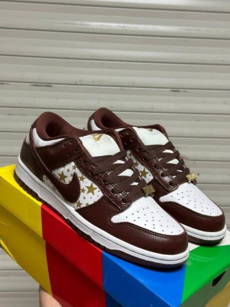 фото весенние женские кроссовки оптом