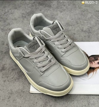 фото весенние женские кроссовки оптом