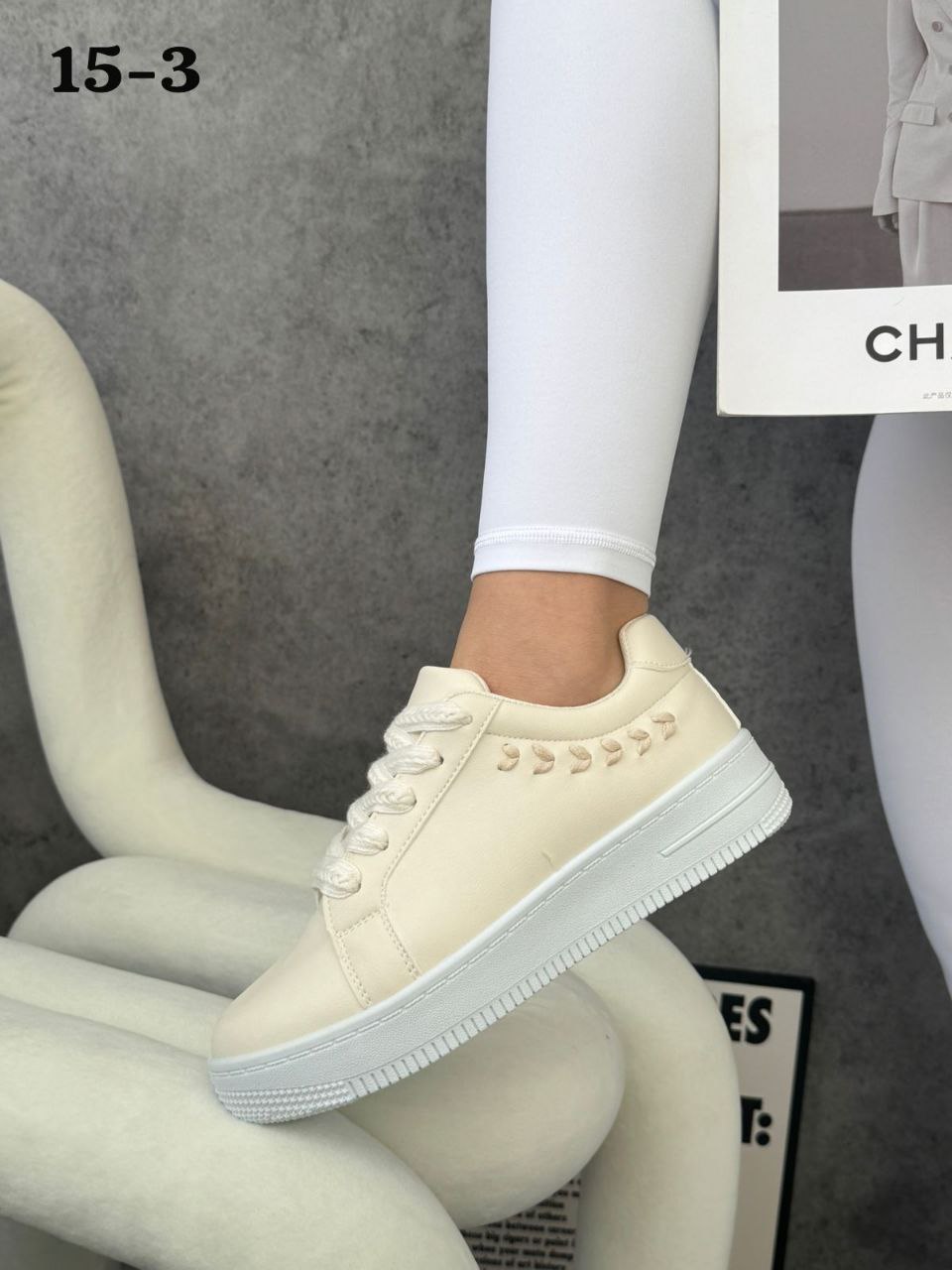 фото весенние женские кроссовки оптом