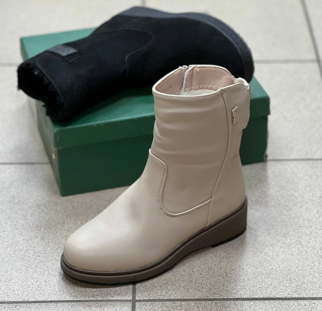 фото зимние женские сапоги оптом с доставкой