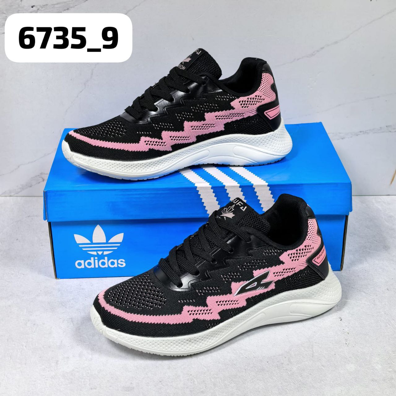 фото весенние женские кроссовки оптом