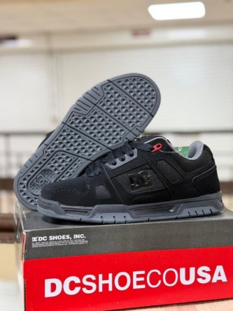 фото весенние мужские кроссовки оптом с доставкой