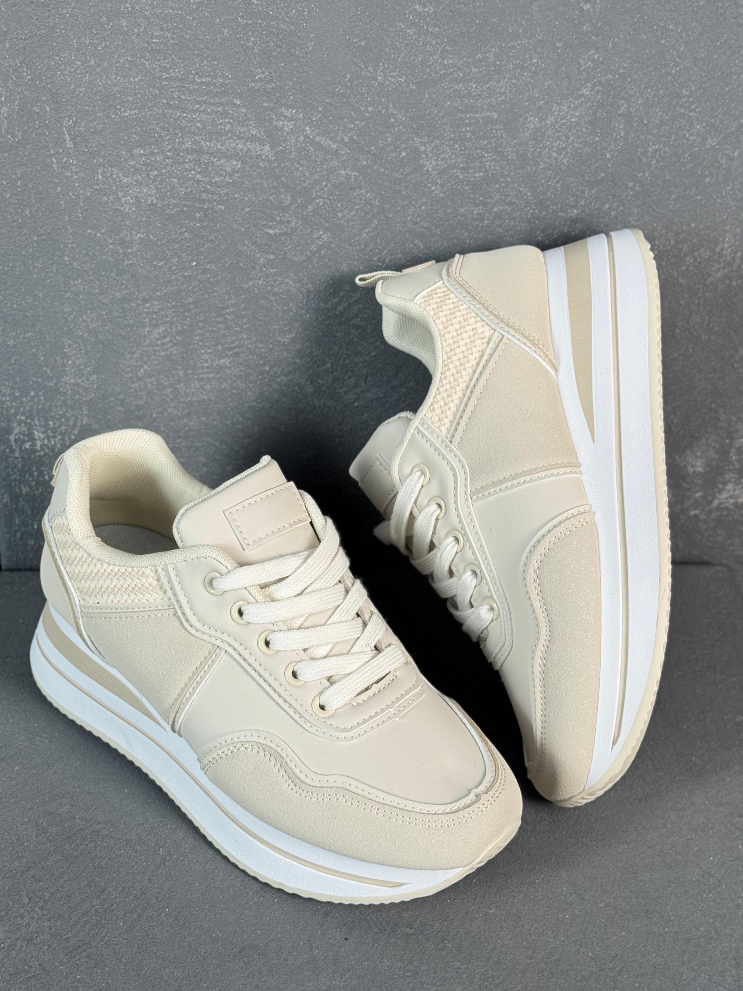 фото весенние женские кроссовки оптом