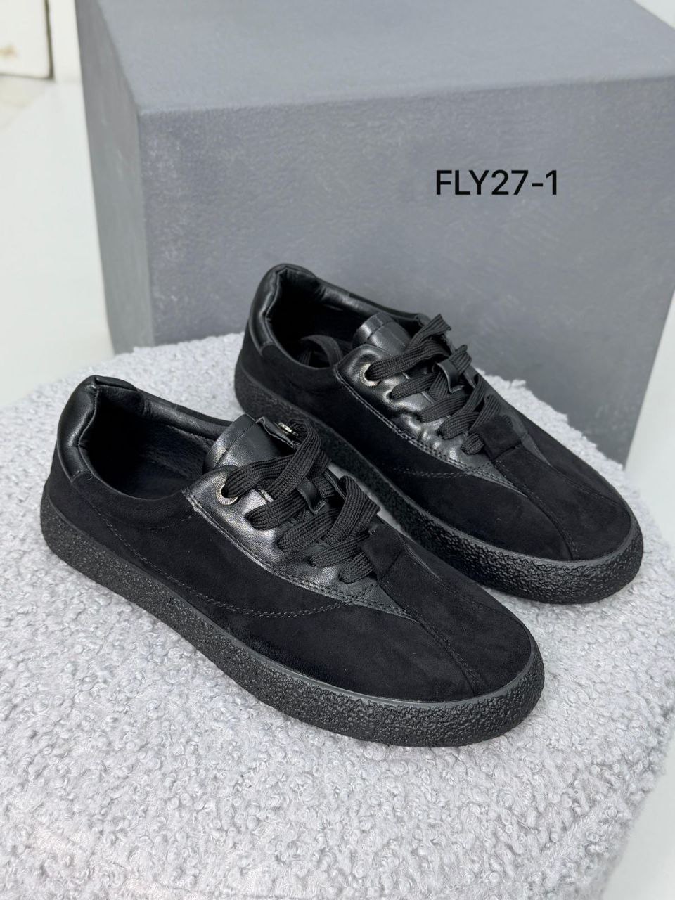 фото весенние женские кроссовки оптом