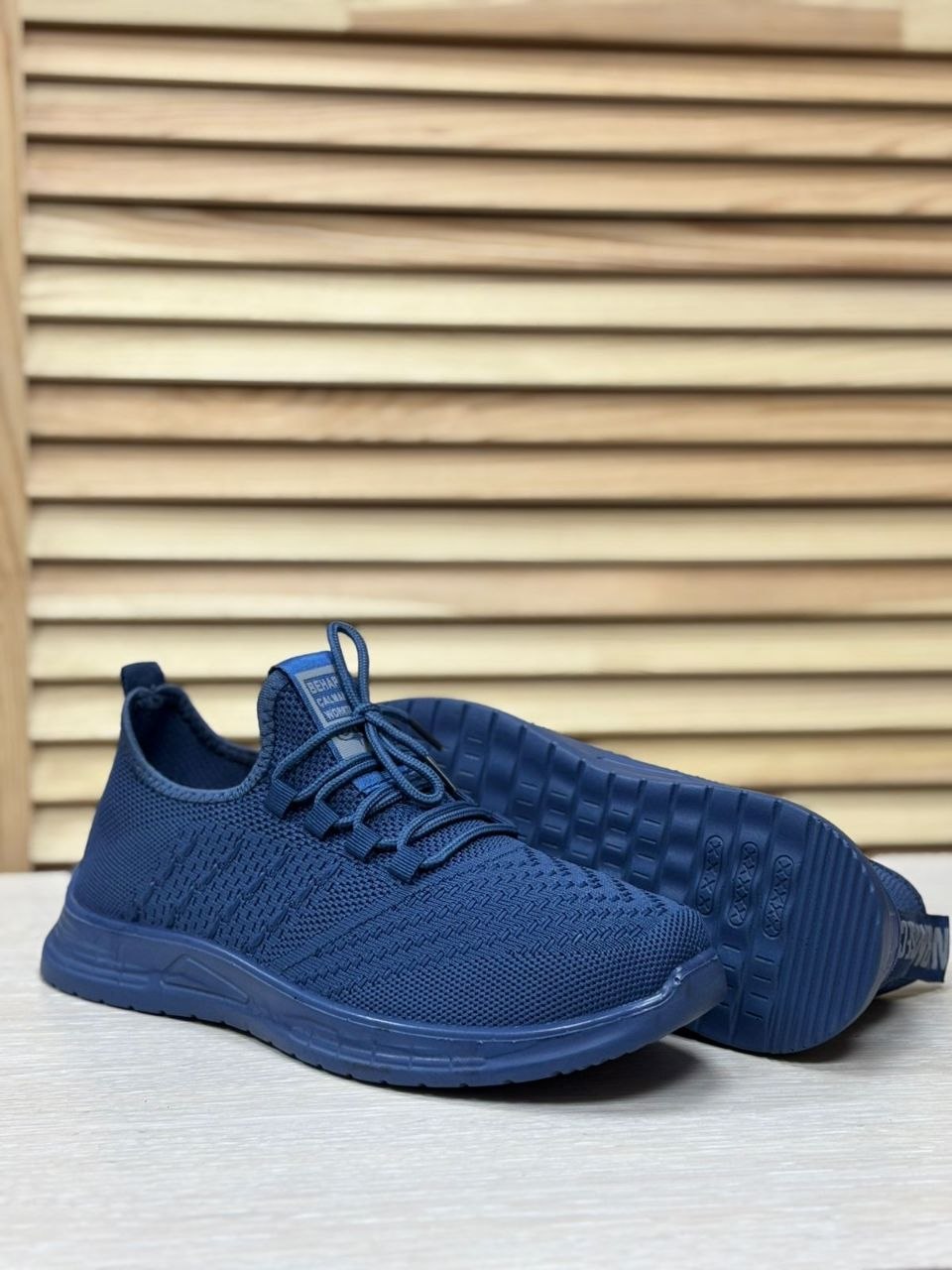 фото весенние мужские кроссовки оптом с доставкой