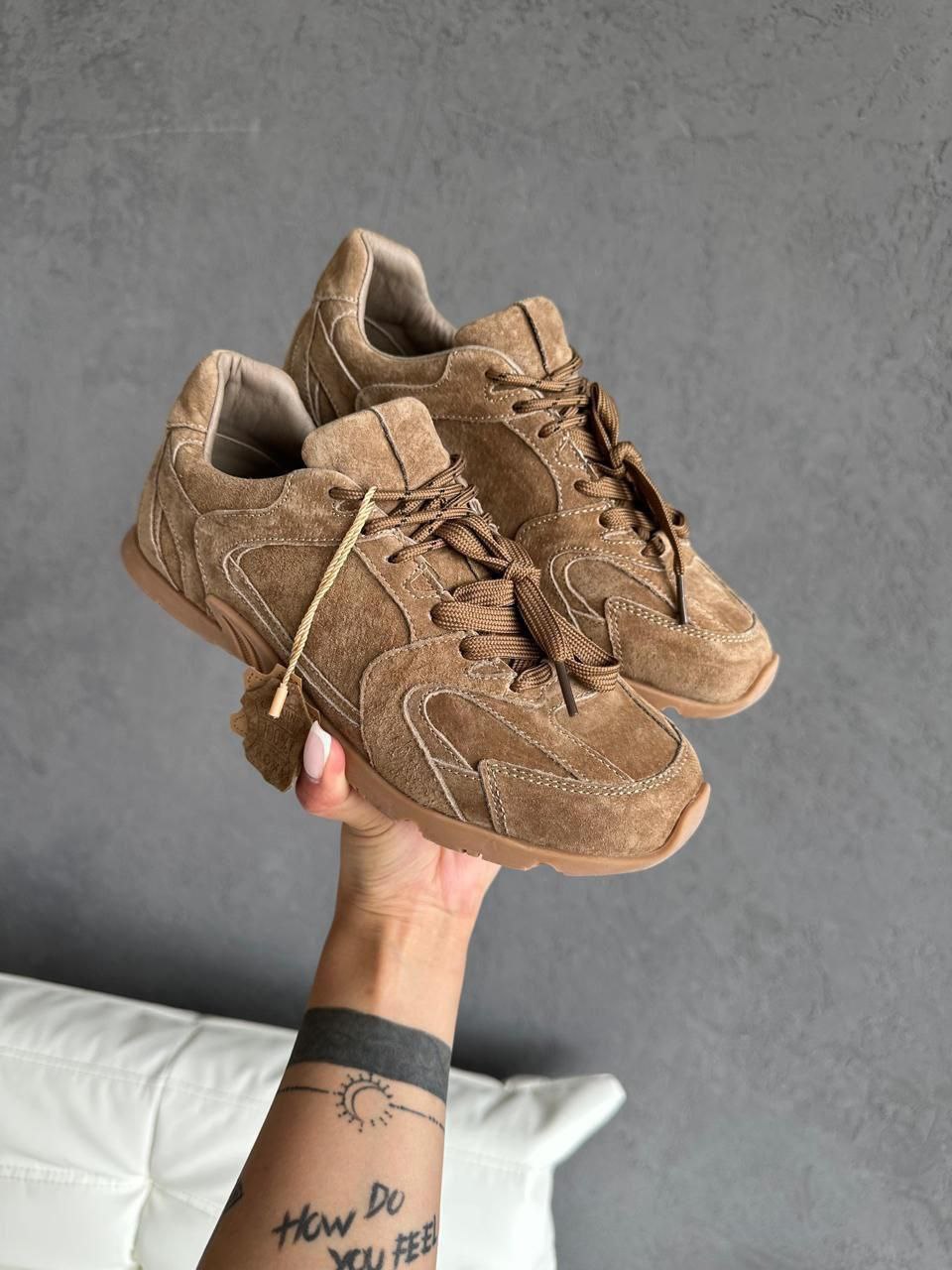 фото весенние женские кроссовки оптом