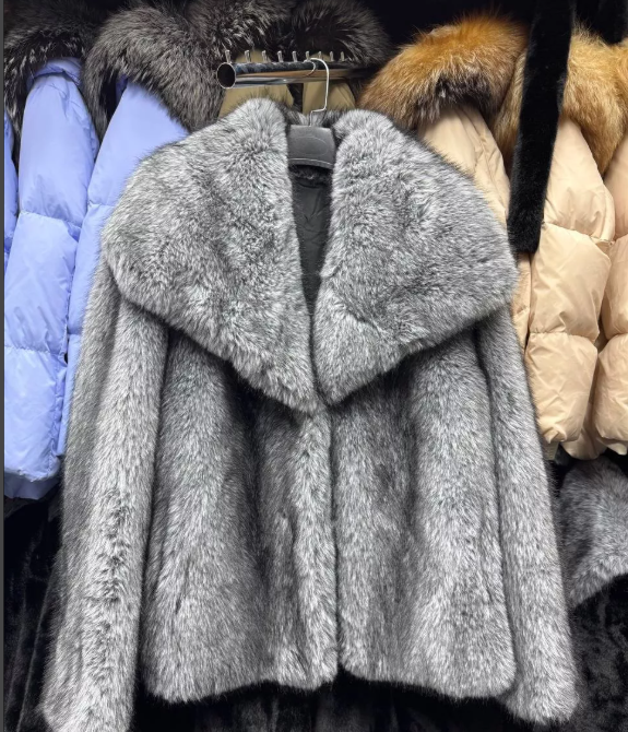 картинка Шуба от магазина Одежда+