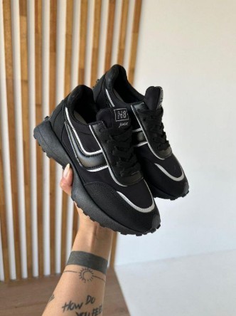 фото весенние женские кроссовки оптом