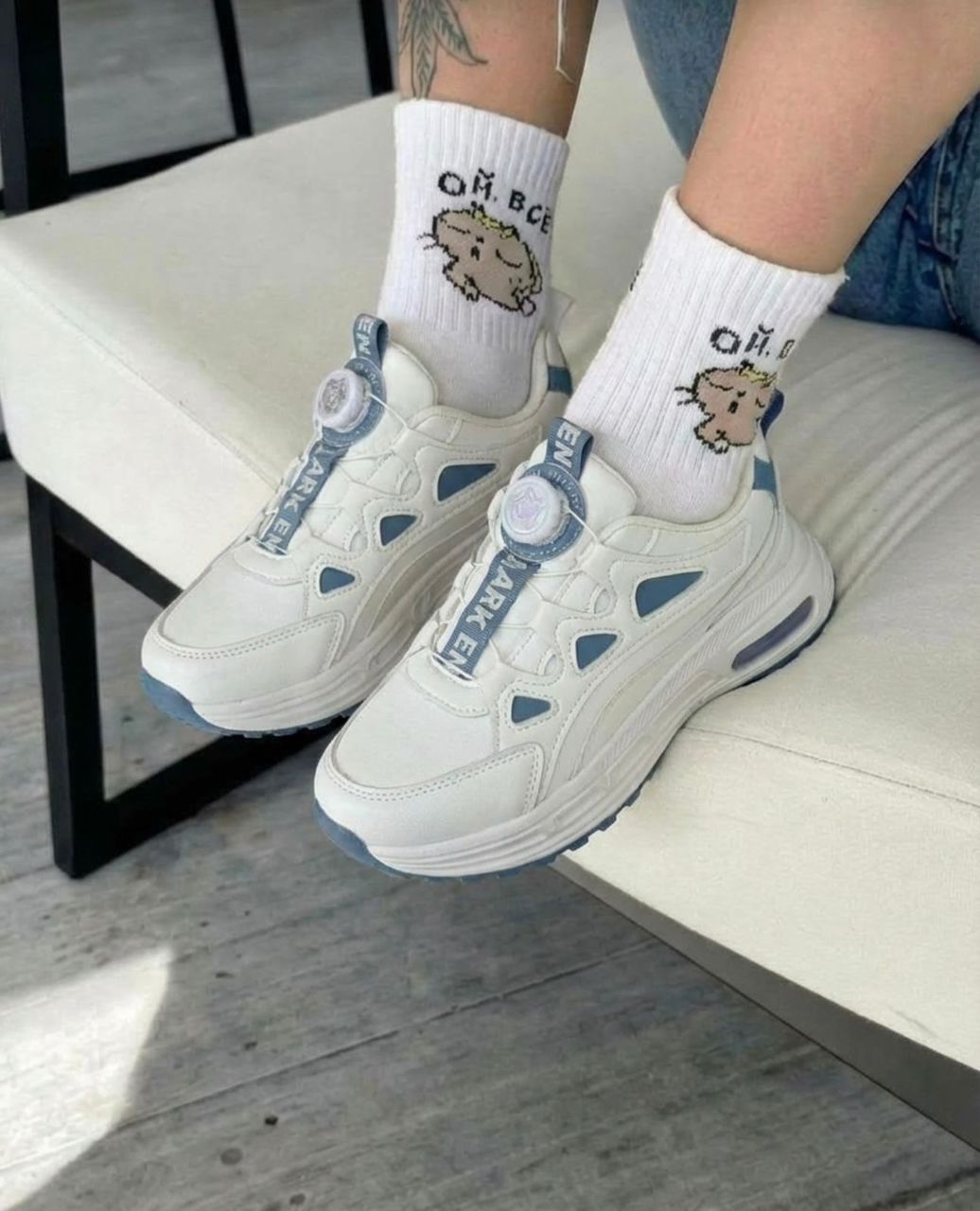 фото Женские осенние кроссовки с дышащей сеткой 942413 оптом на лето для мужчин