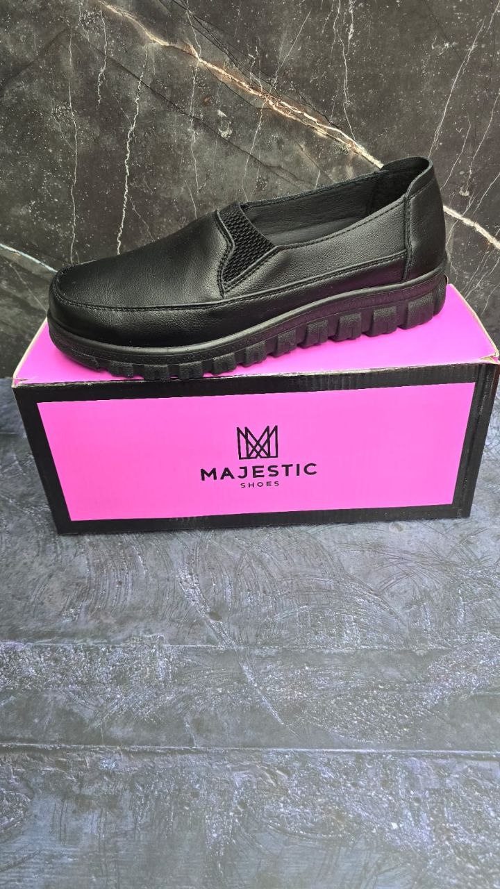 фото весенние женские кроссовки оптом