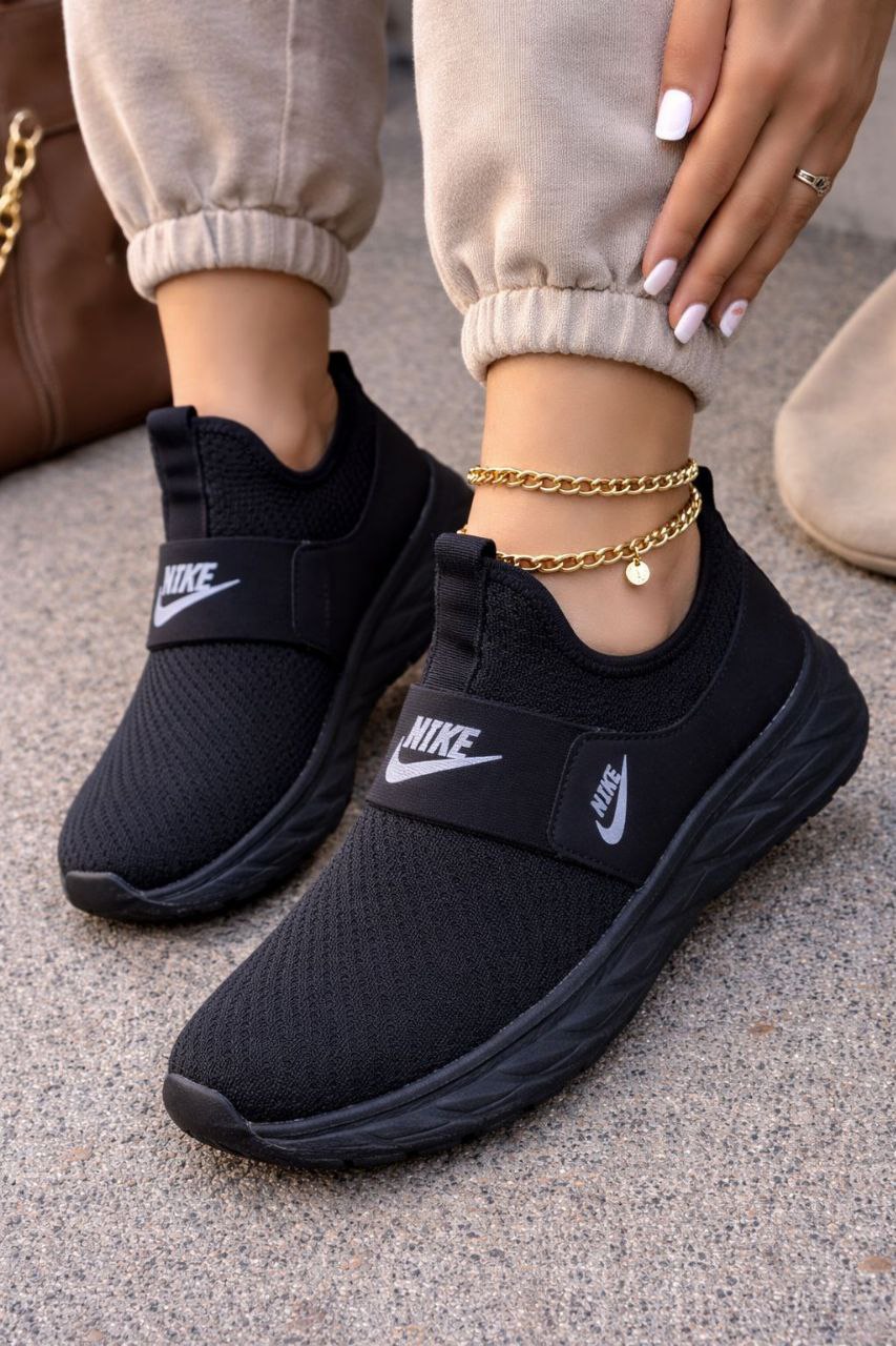 фото весенние женские кроссовки оптом