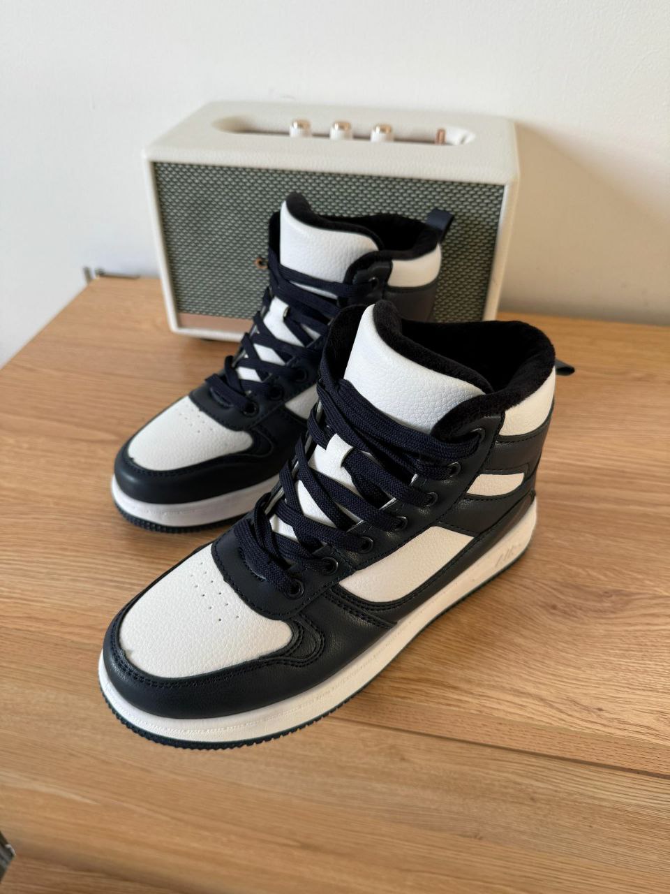 фото зимние женские кроссовки оптом с доставкой