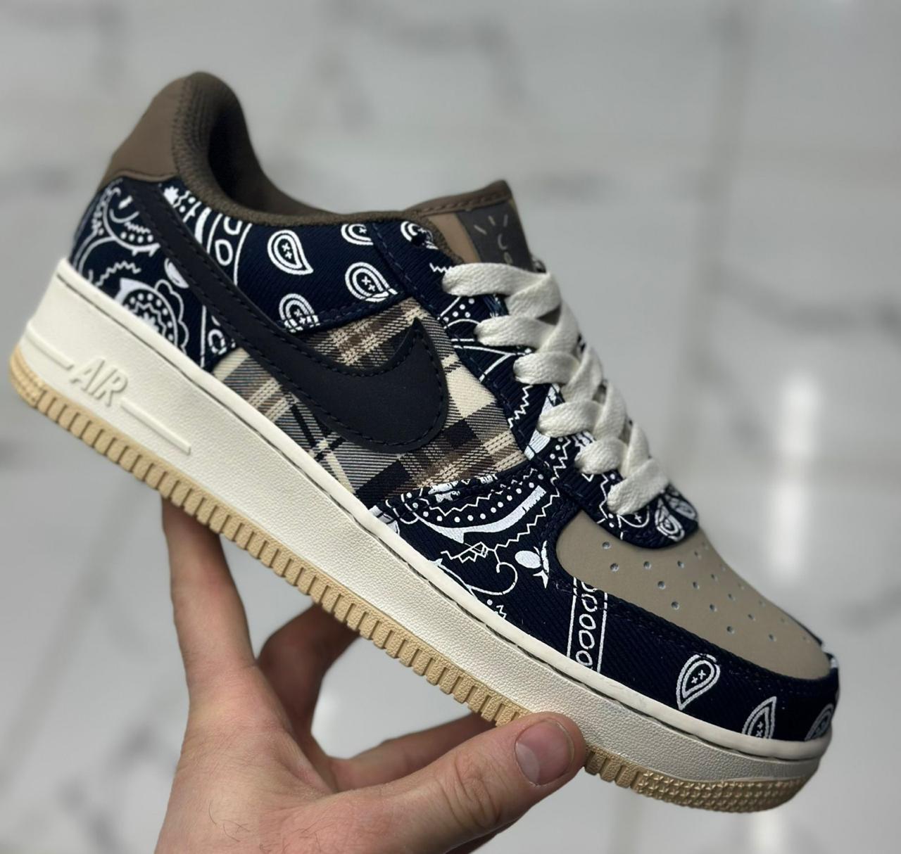 фото весенние женские кроссовки оптом