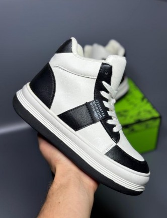 фото весенние женские кроссовки оптом