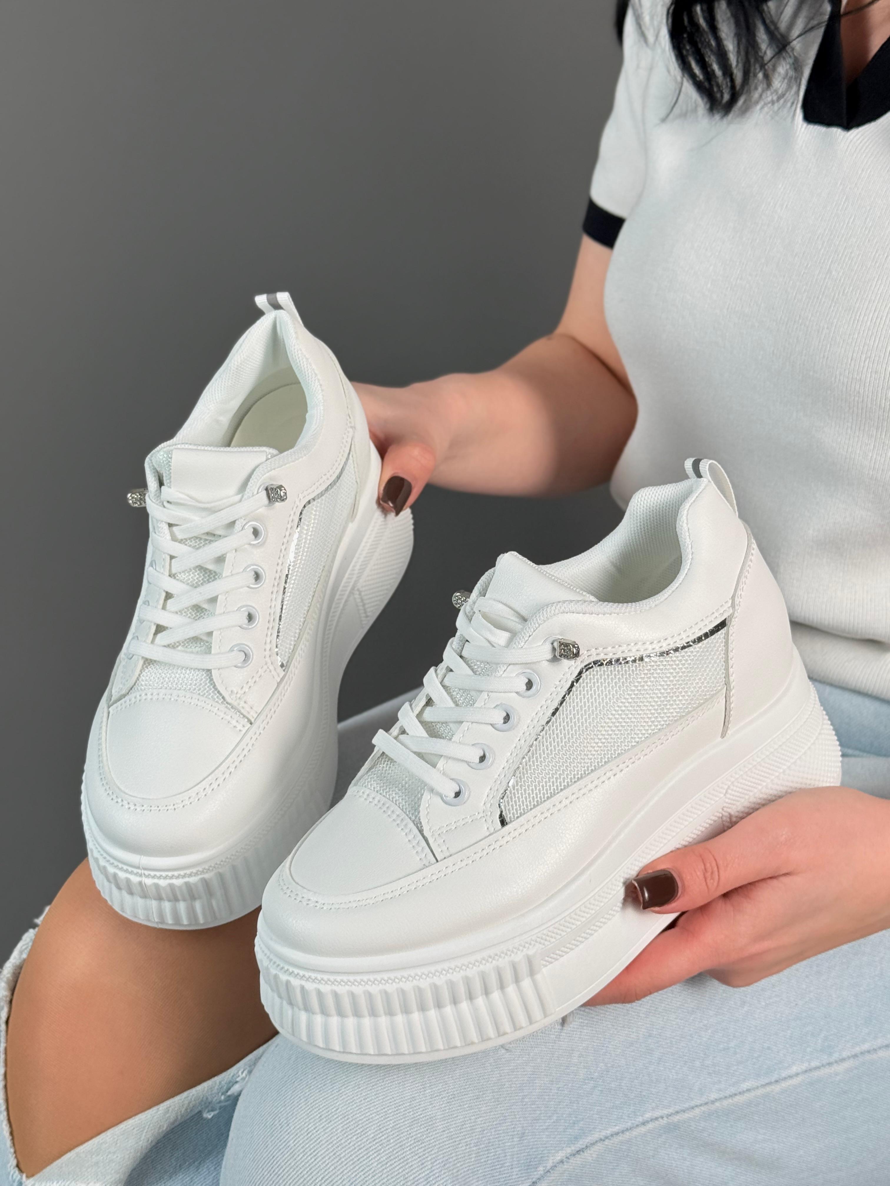 фото весенние женские кроссовки оптом