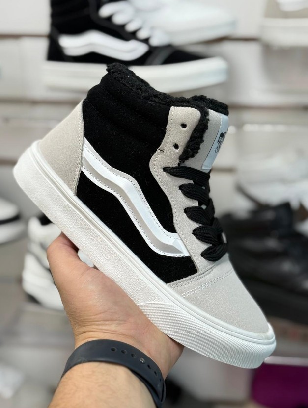 фото зимние женские кроссовки оптом с доставкой