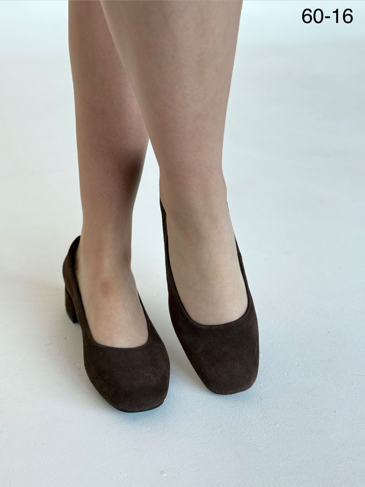 фото Женские весенние туфли из искусственной кожи 389793 оптом с доставкой