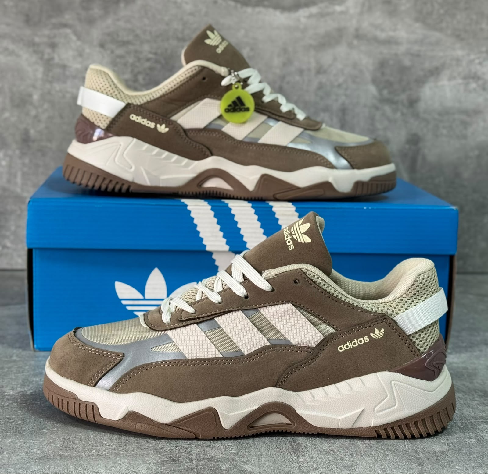 фото Мужские весенние кроссовки Adidas 441587 оптом с доставкой