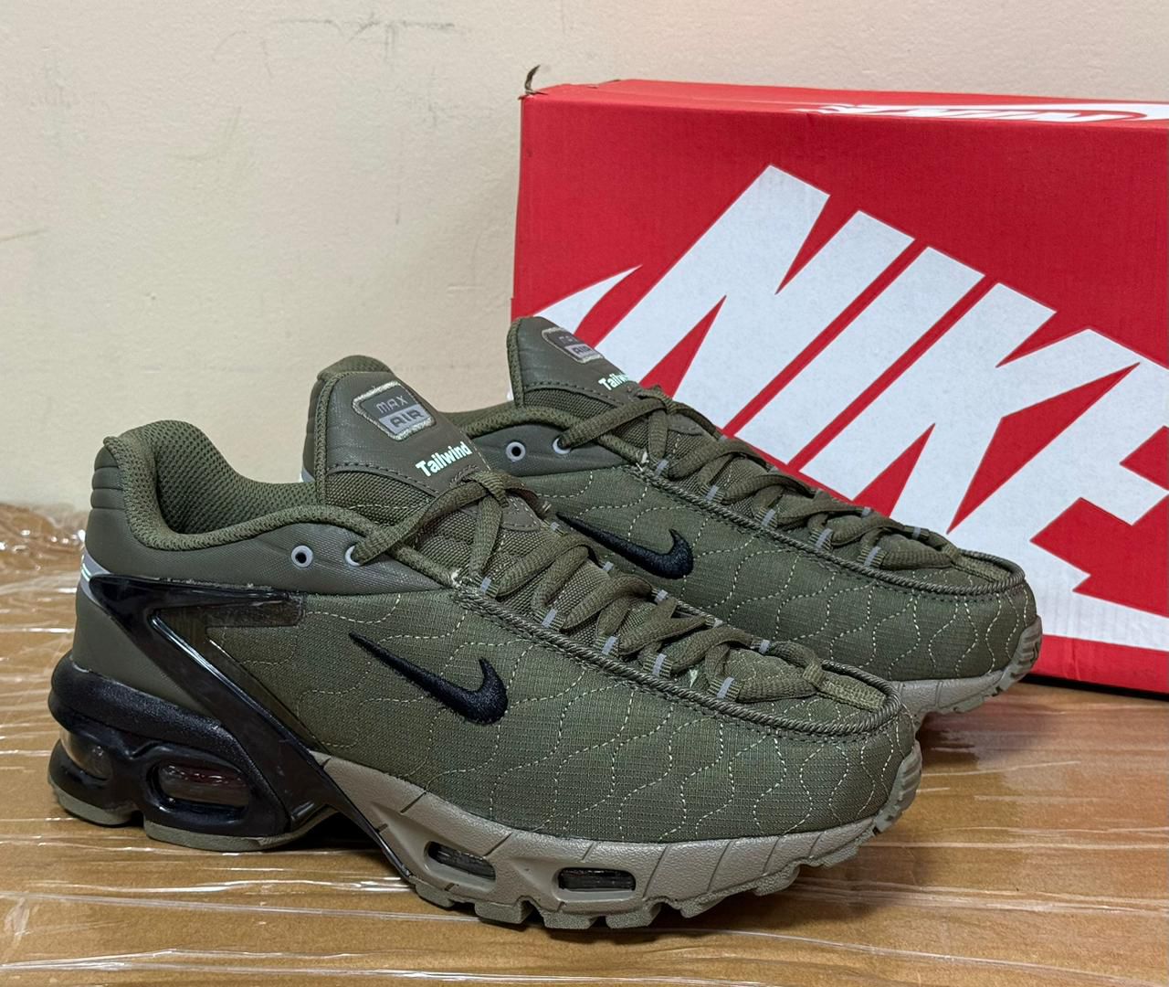 фото мужские кроссовки nike 987869 оптом