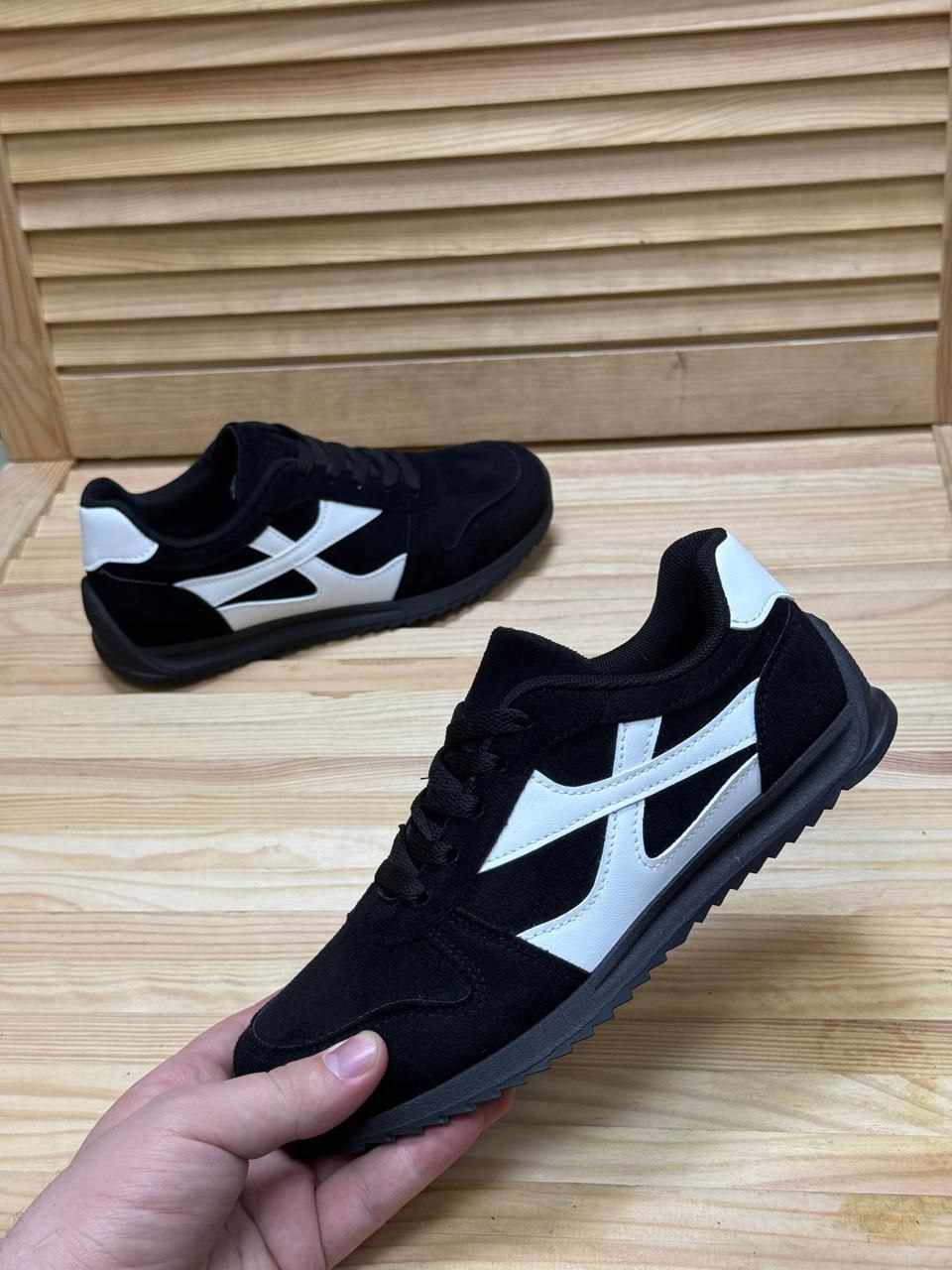 фото весенние женские кроссовки оптом