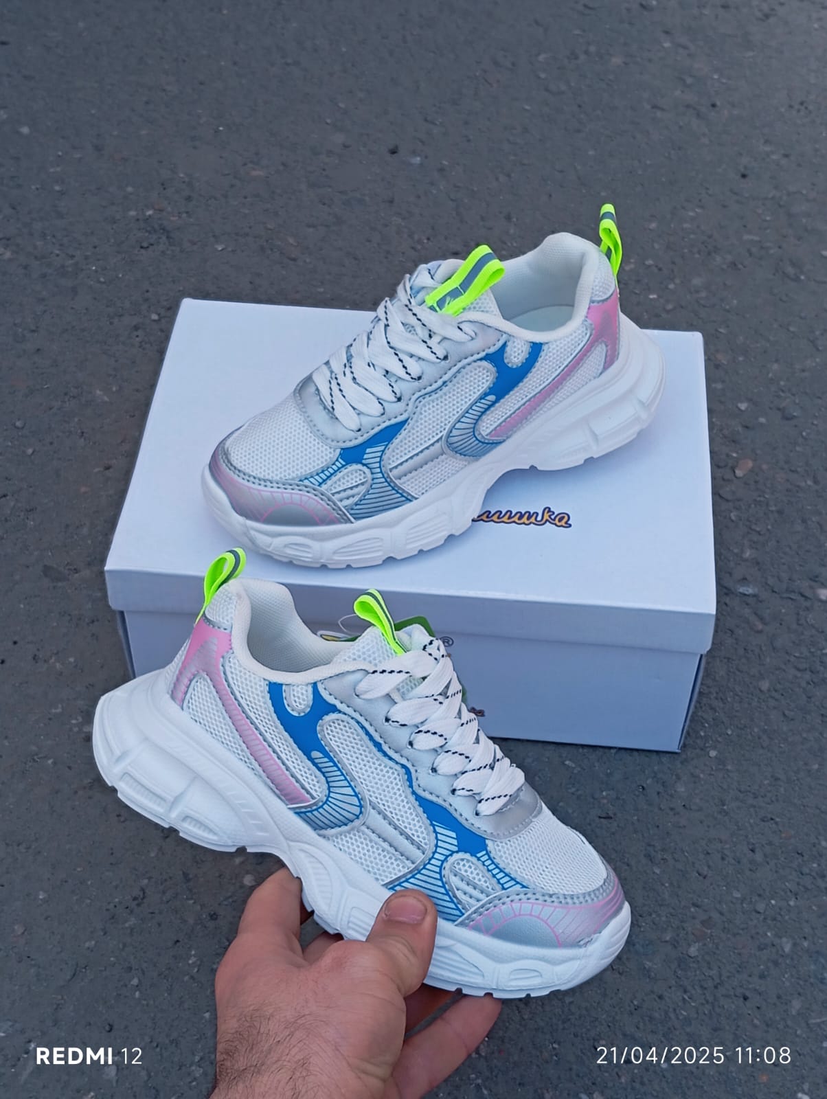 фото весенние кроссовки для мальчиков оптом