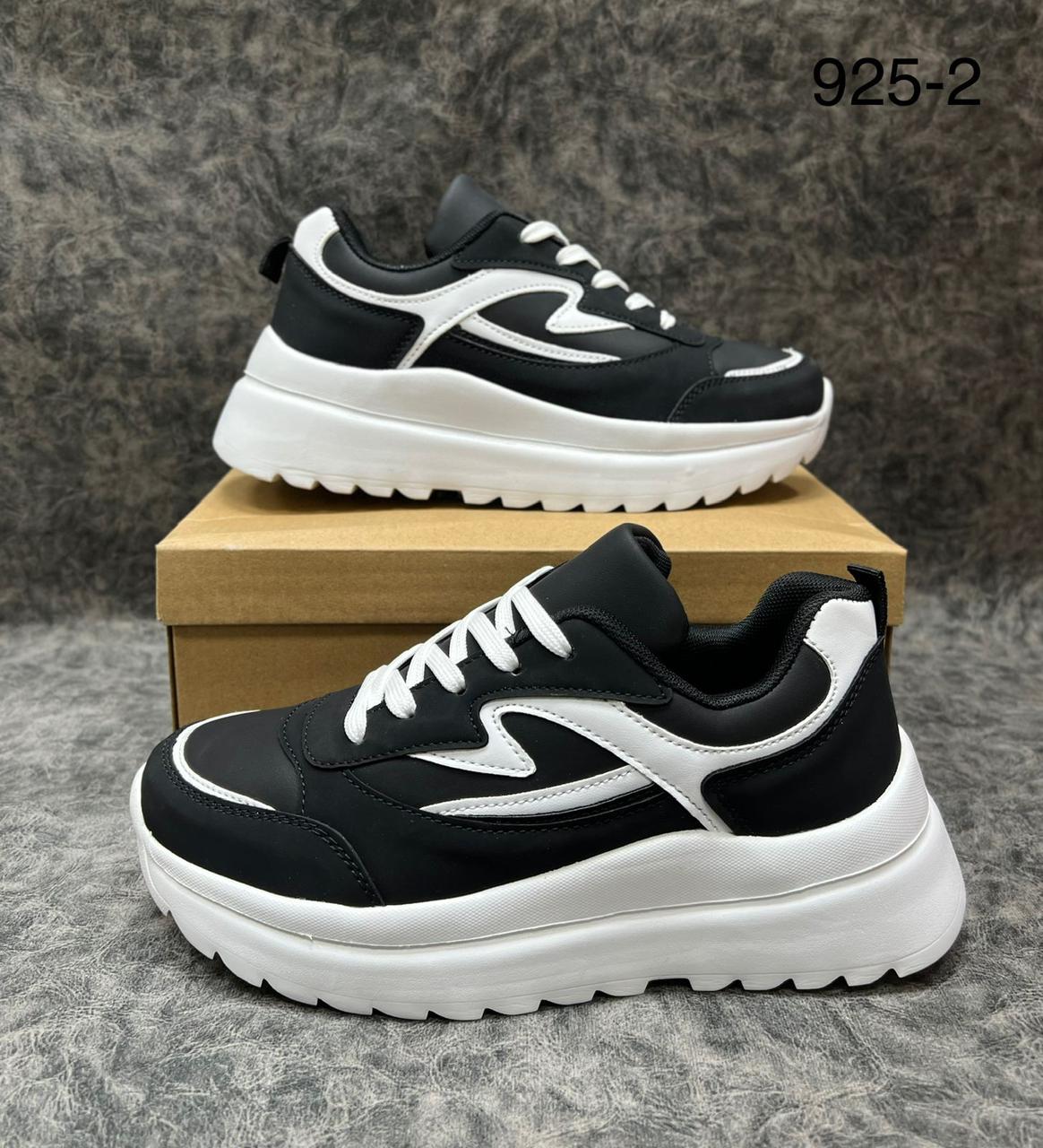 фото женские весенние кроссовки 872833 оптом