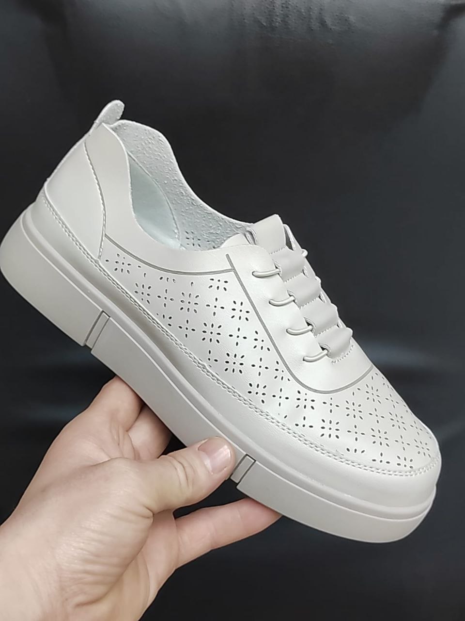 фото весенние женские кроссовки оптом