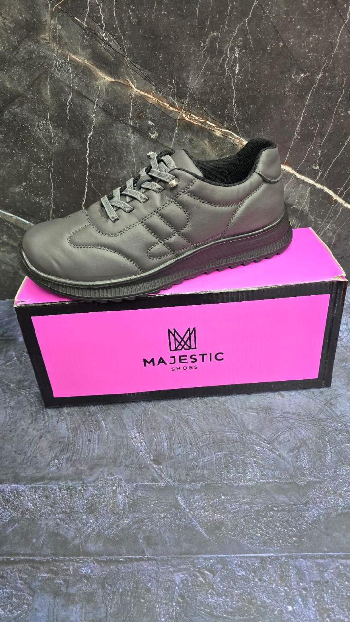 фото весенние женские кроссовки оптом