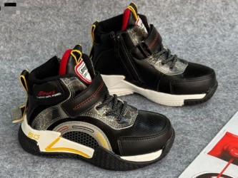 фото весенние кроссовки для мальчиков оптом