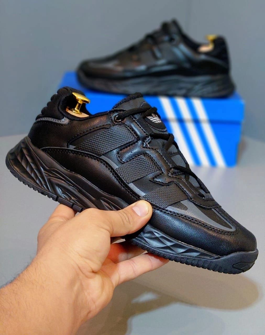 фото весенние мужские кроссовки оптом с доставкой