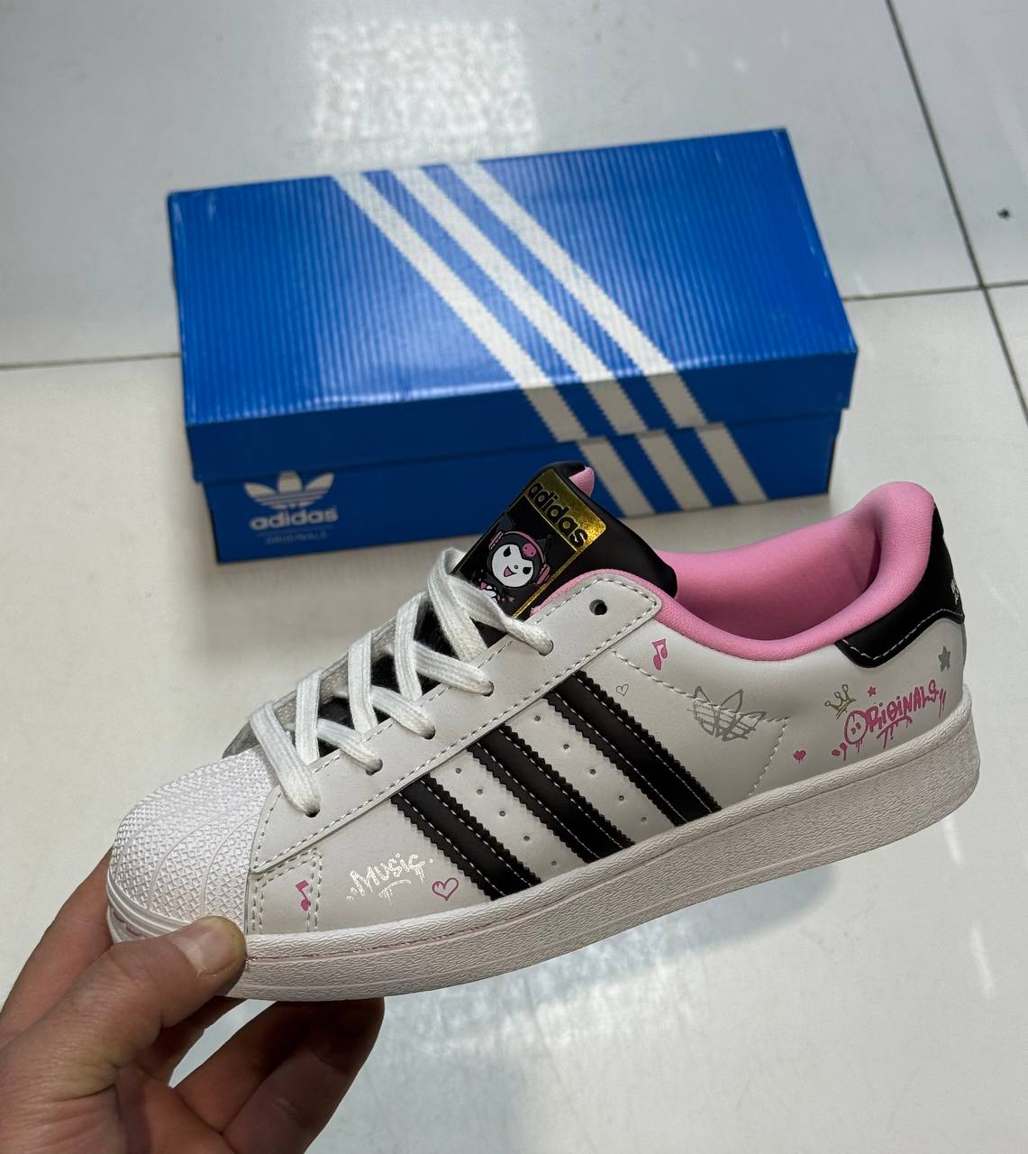 фото весенние женские кроссовки опт в России