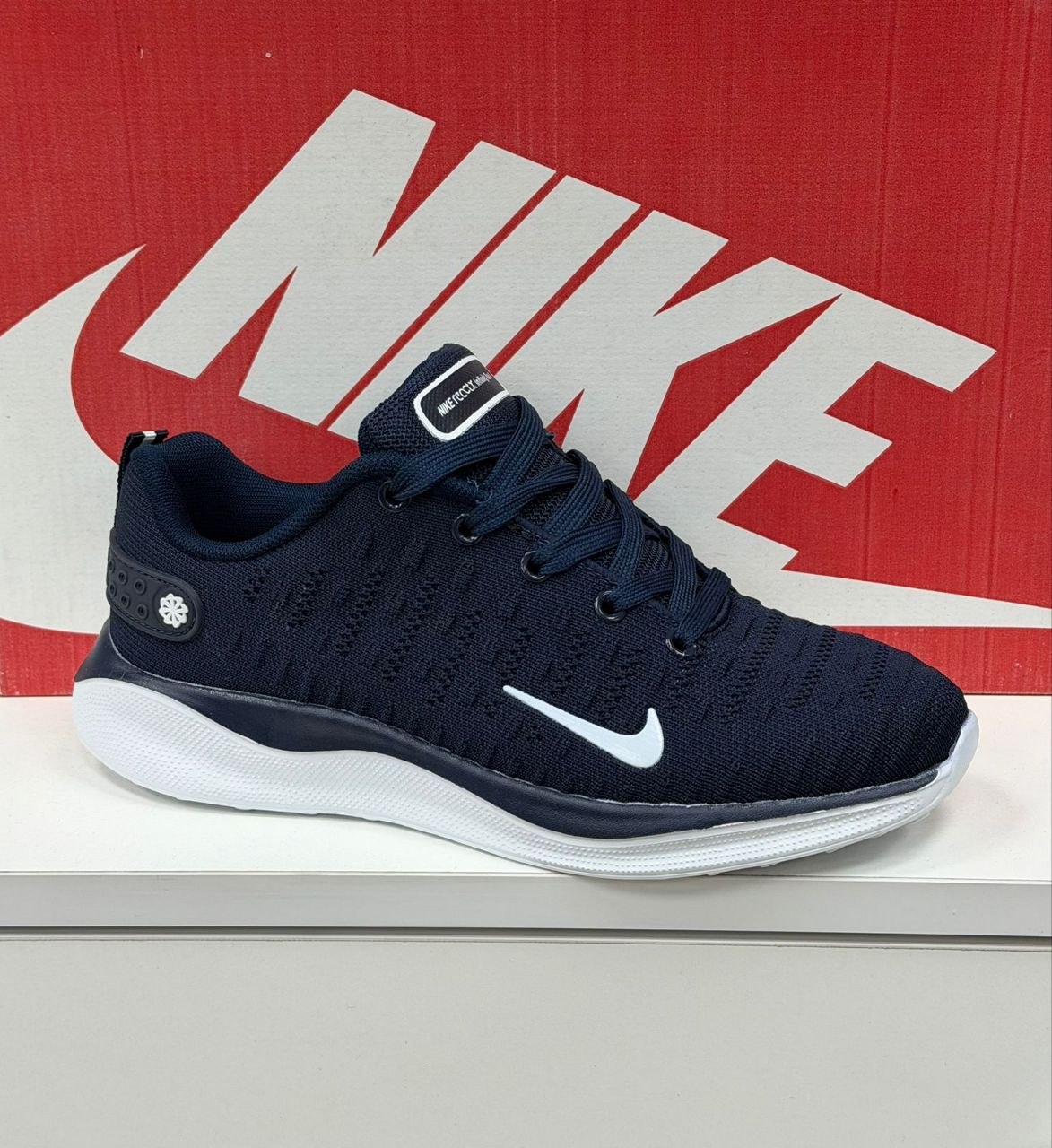 фото весенние женские кроссовки оптом