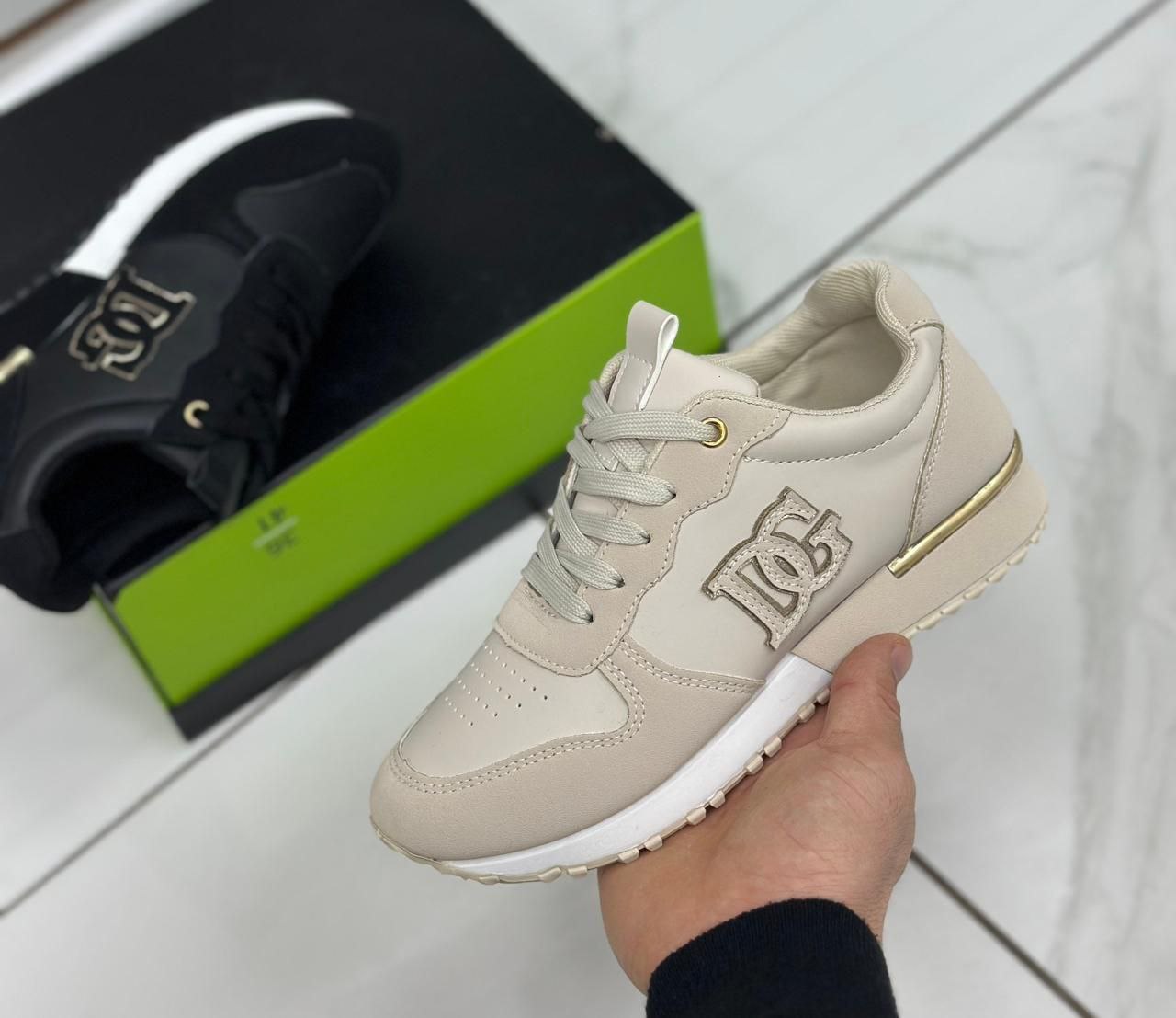 фото весенние женские кроссовки оптом