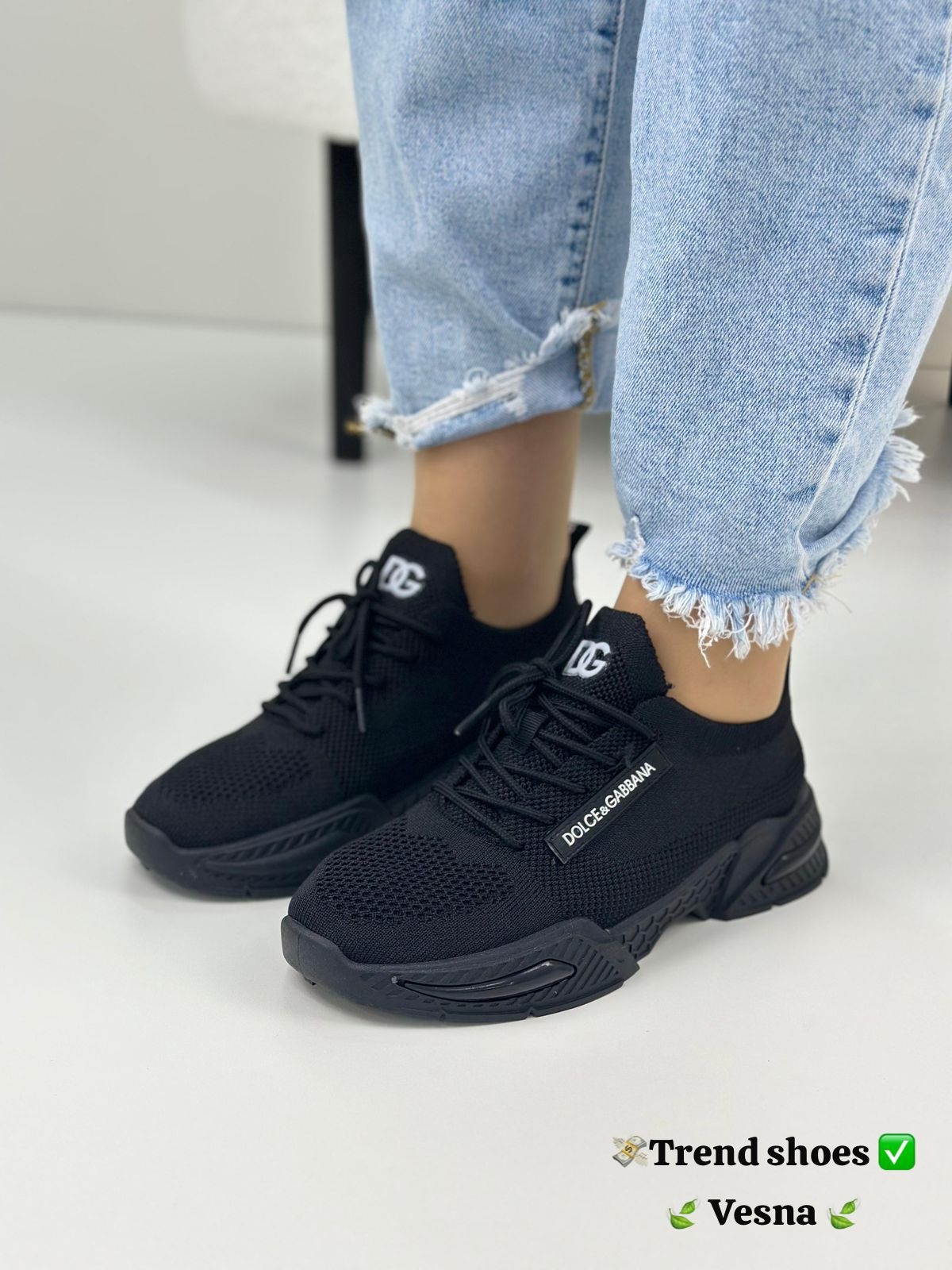 фото весенние женские кроссовки оптом