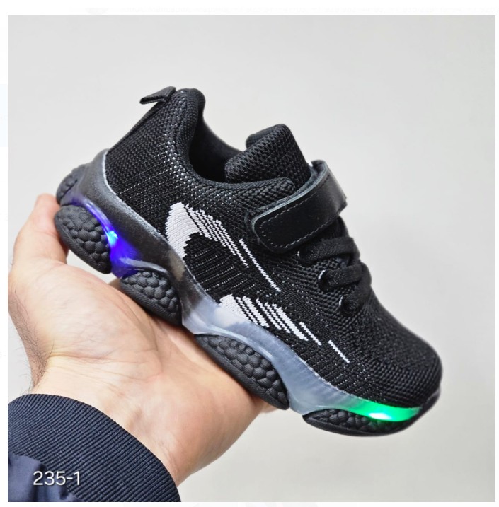 фото светящиеся  летние кроссовки для мальчиков оптом