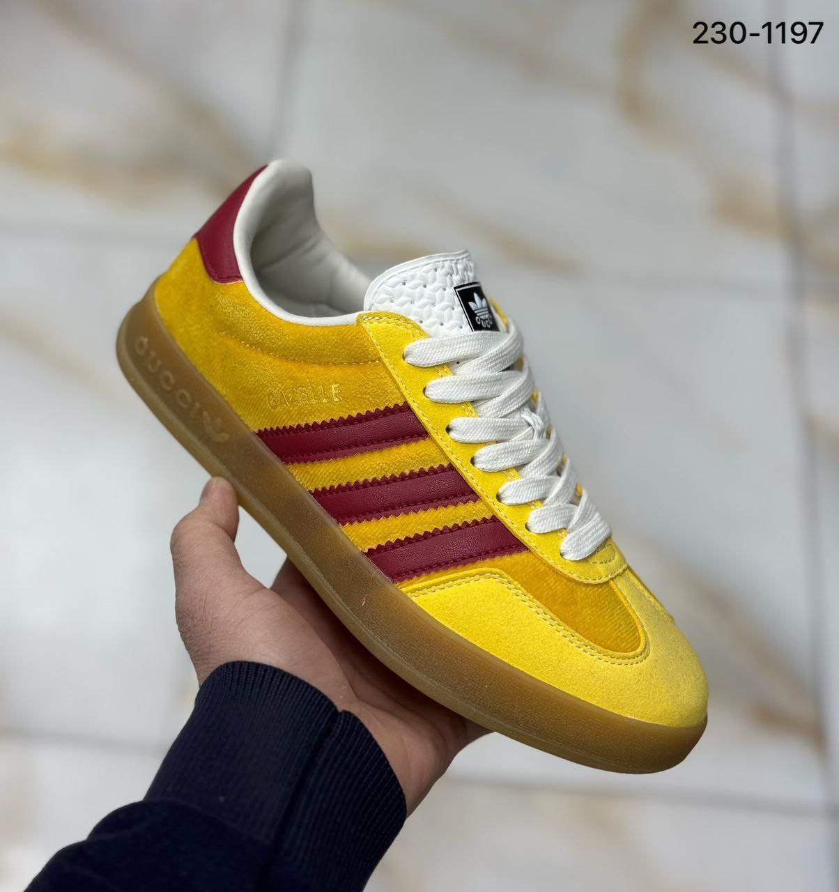 фото весенние женские кроссовки оптом