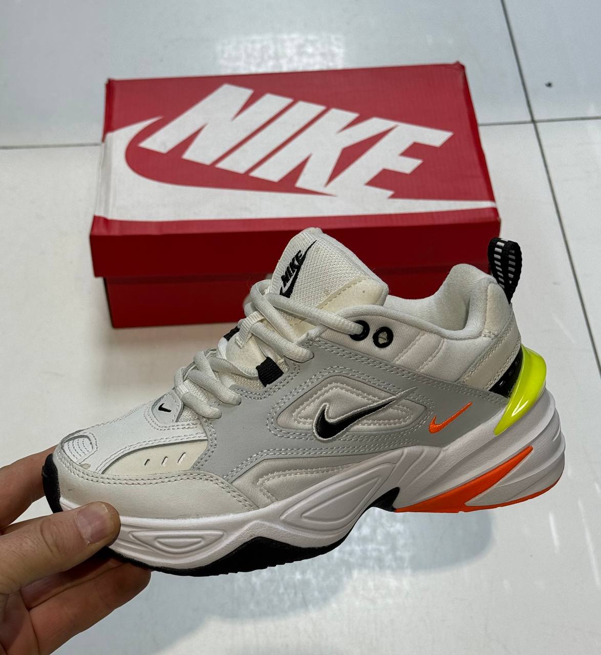 фото весенние женские кроссовки опт в России