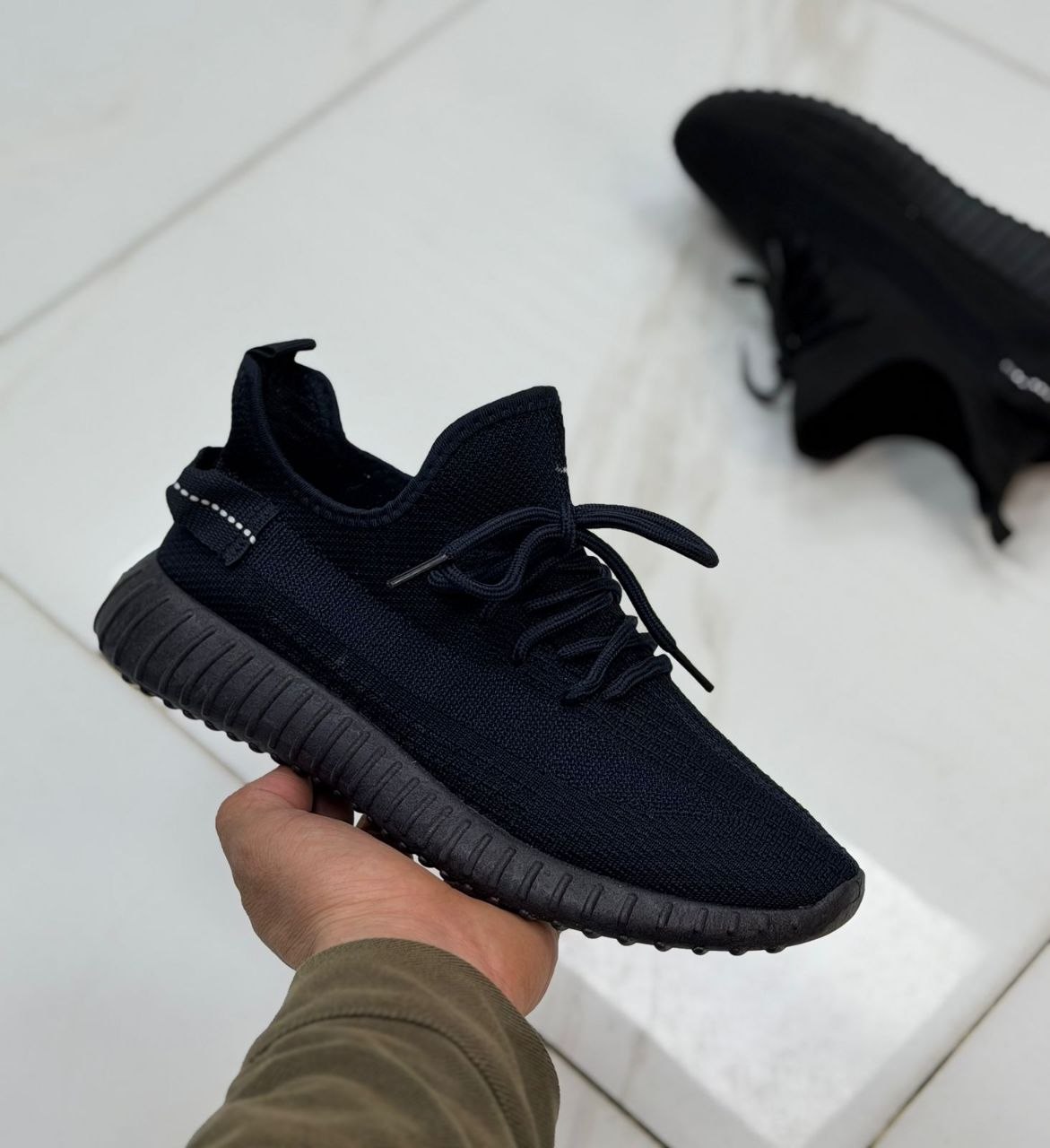 фото весенние мужские кроссовки оптом с доставкой