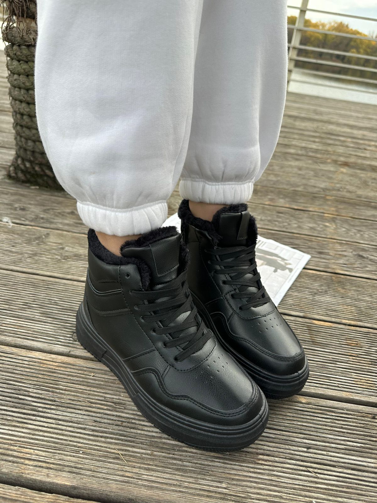 фото зимние женские кроссовки оптом с доставкой