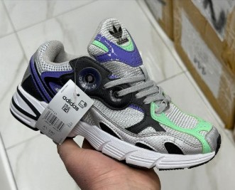 фото весенние женские кроссовки оптом