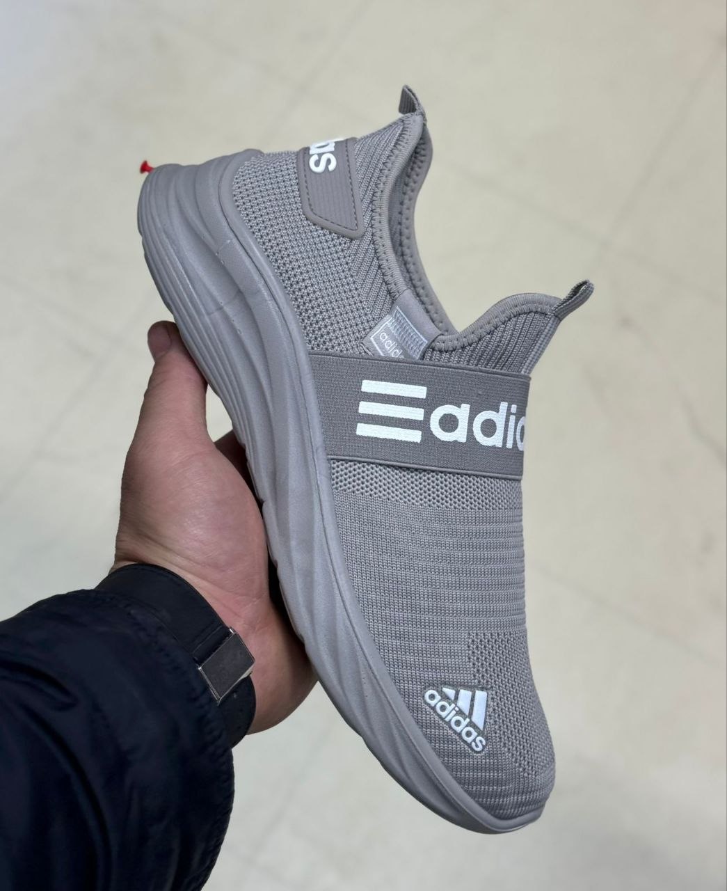 фото весенние мужские кроссовки оптом с доставкой