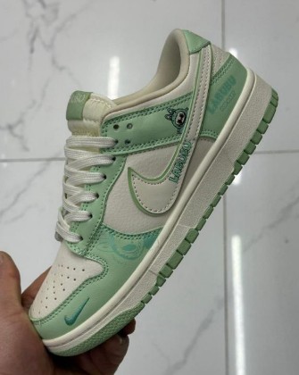 фото весенние женские кроссовки оптом