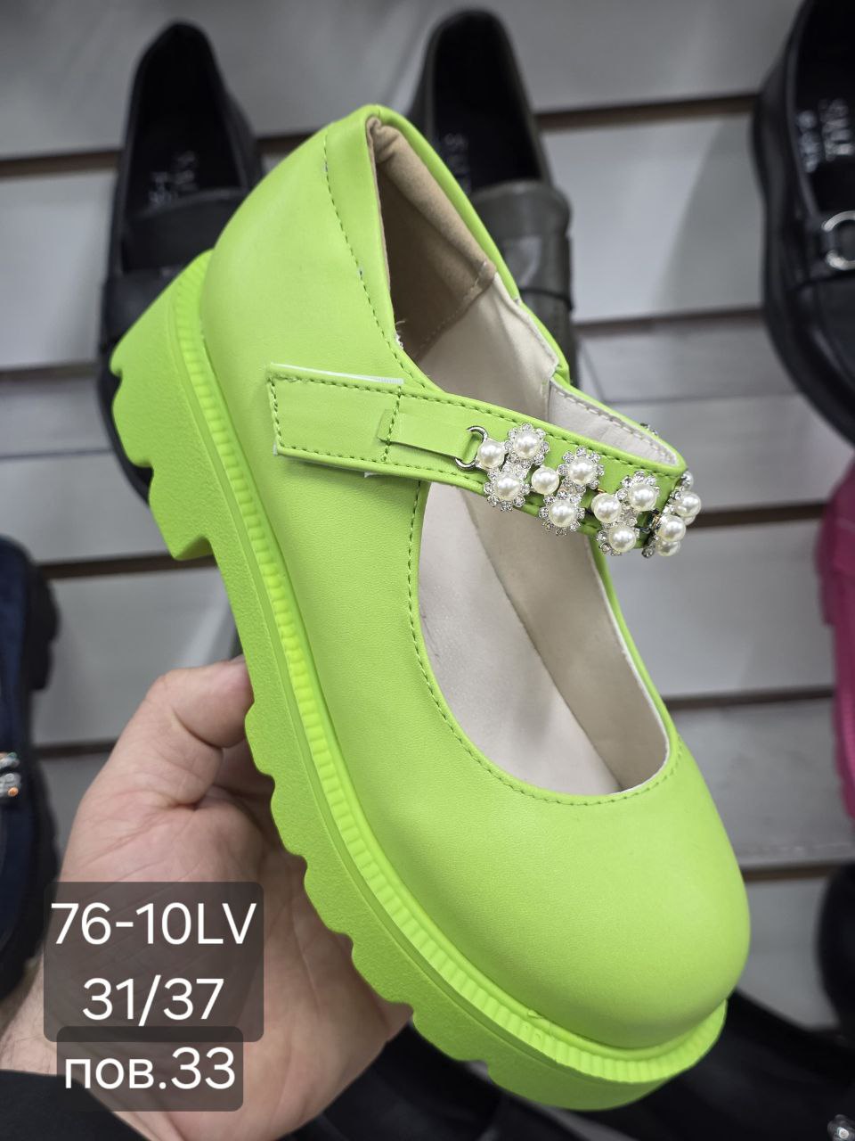 фото весенние туфли для девочек оптом