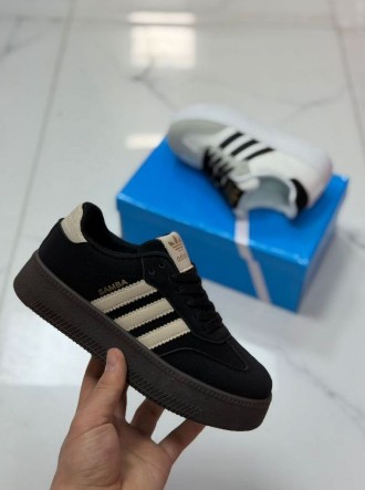 фото весенние женские кроссовки оптом