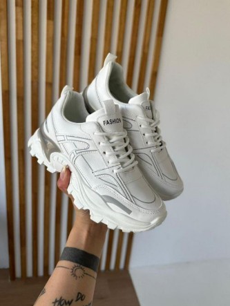 фото весенние женские кроссовки оптом