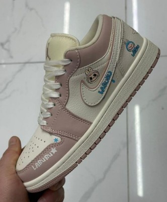 фото весенние женские кроссовки оптом