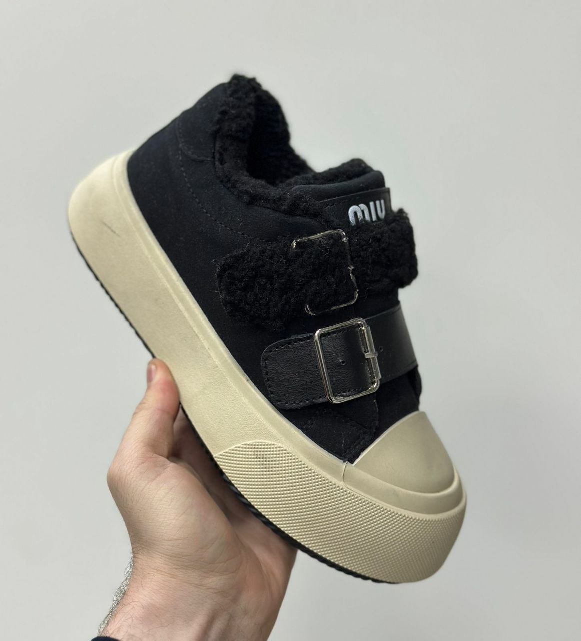 фото зимние женские кроссовки оптом с доставкой