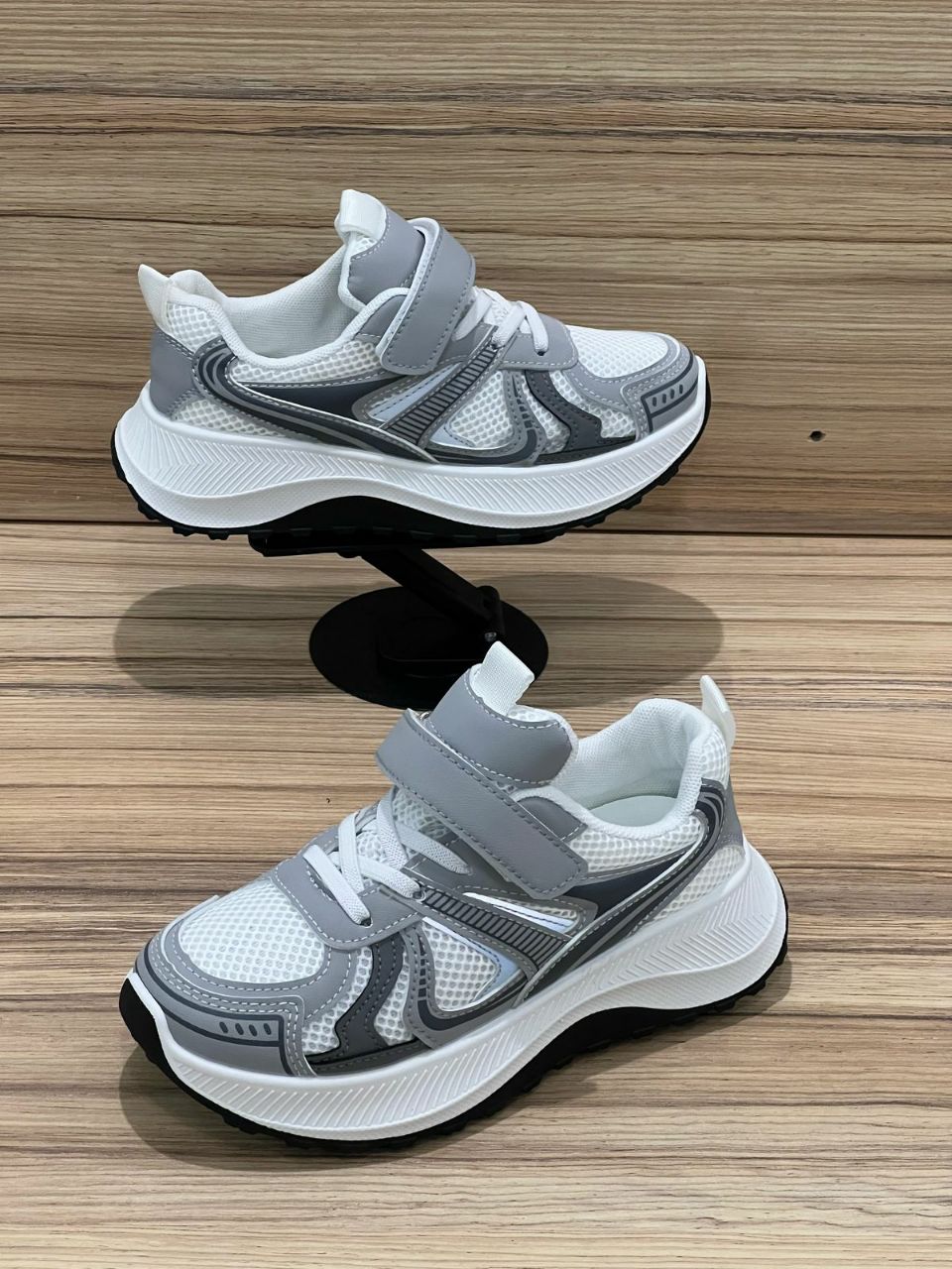 фото весенние кроссовки для мальчиков оптом